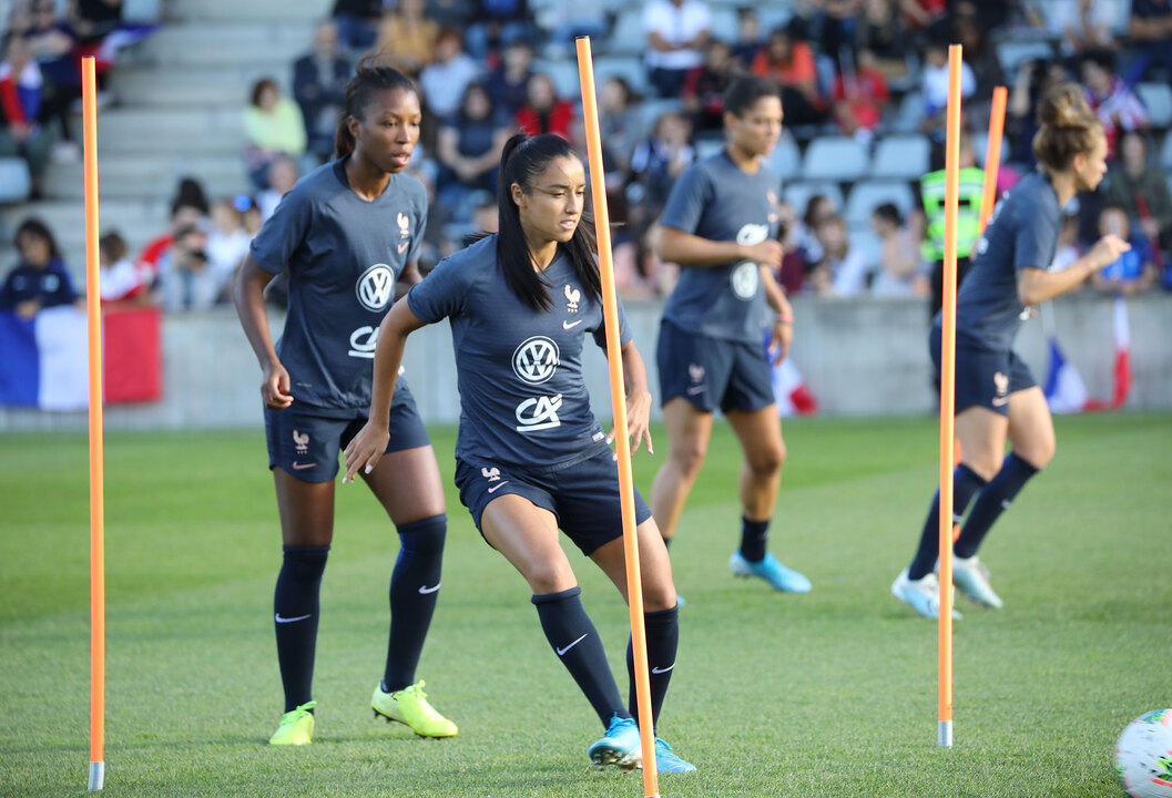 Les Bleues retrouvent leur public