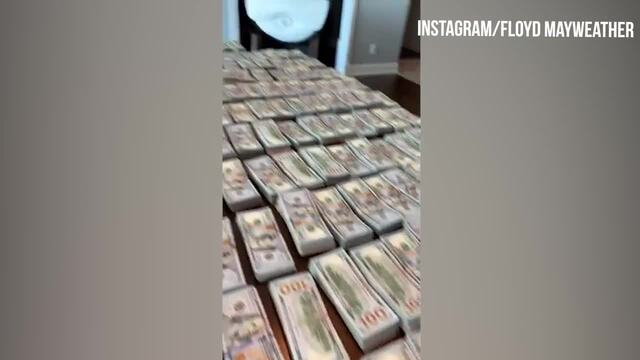 Floyd Mayweather flaunts obscene jewellery collection in New