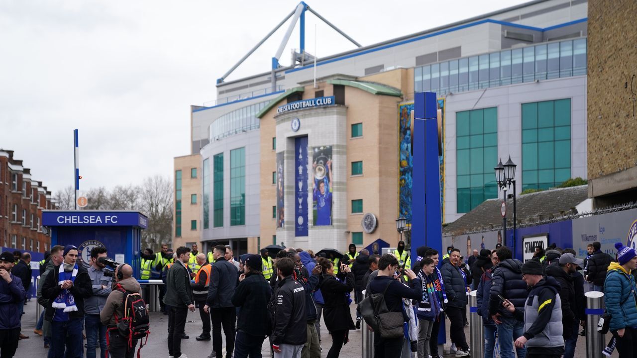 Chelsea FC Bidders Wait on Sale Process With New Offer Reported - Bloomberg