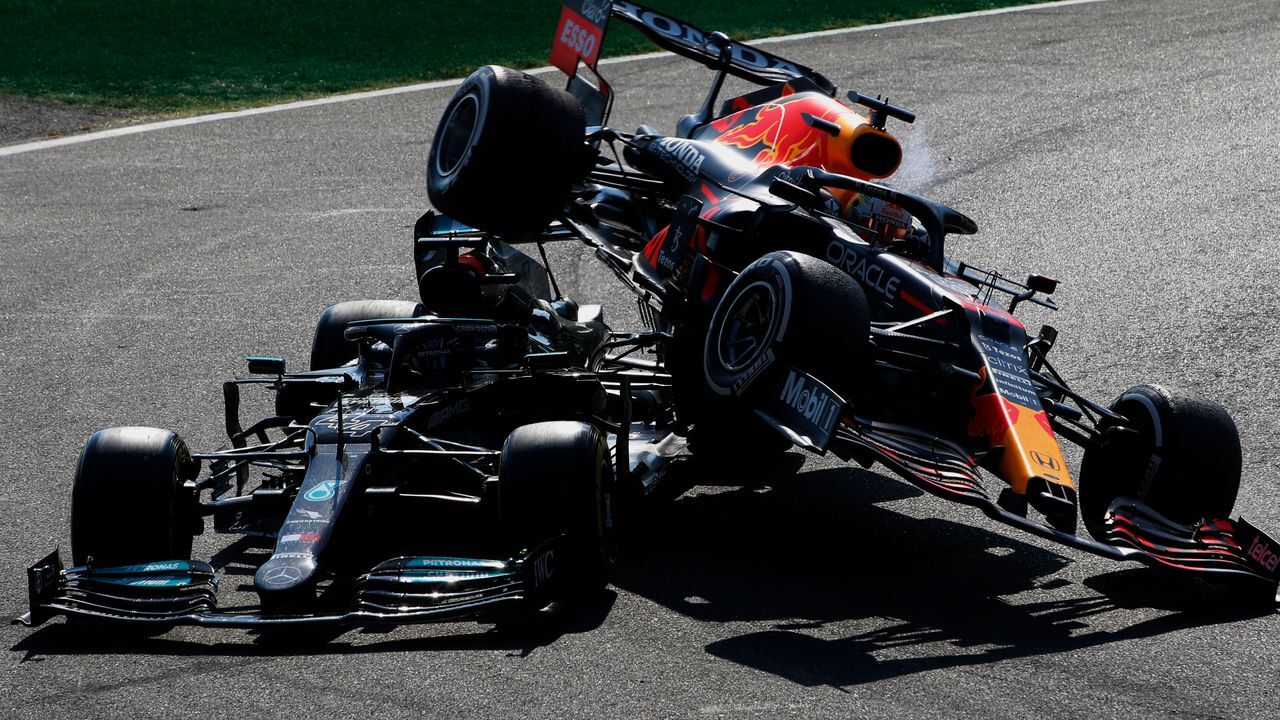 Russian GP Lewis Hamilton and Max Verstappen very likely to crash again this season, says F1 drivers chief F1 News