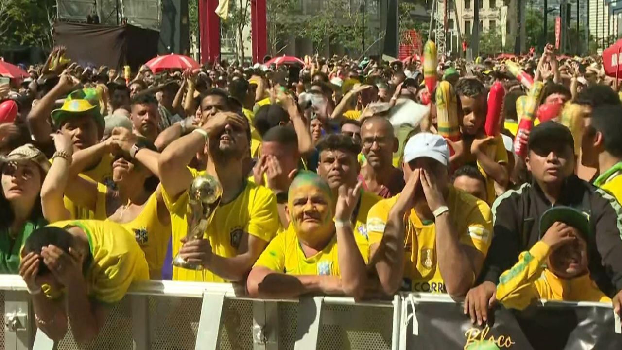 Copa: 10-man Brazil sink Chile to secure semifinal spot