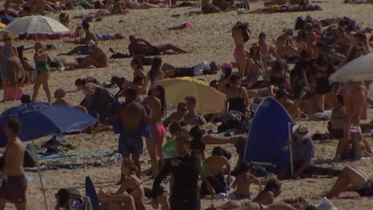 Coronavirus Australian Beach Closed After Hundreds Gather In Defiance Of Social Distancing Rules World News Sky News