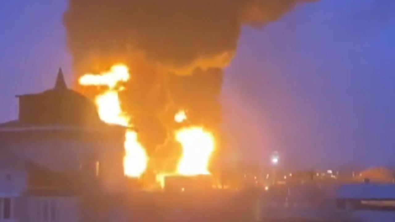 Ukraine war: Huge fire at Russian oil depot | World News | Sky News