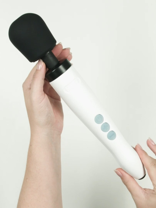 Doxy Die Cast R Extra Powerful Rechargeable Wand Massager
