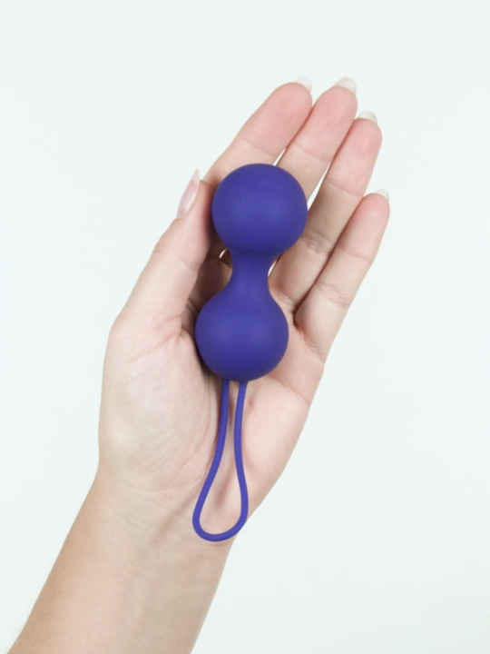 ball squeeze sex toy Baller Center Squeeze Ballstretcher Night Edition Cock and Ball Tortur –  Primal Pleasure