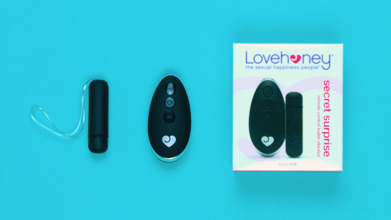 Lovehoney Secret Surprise 10 Function Remote Control Bullet Vibrator -  Lovehoney