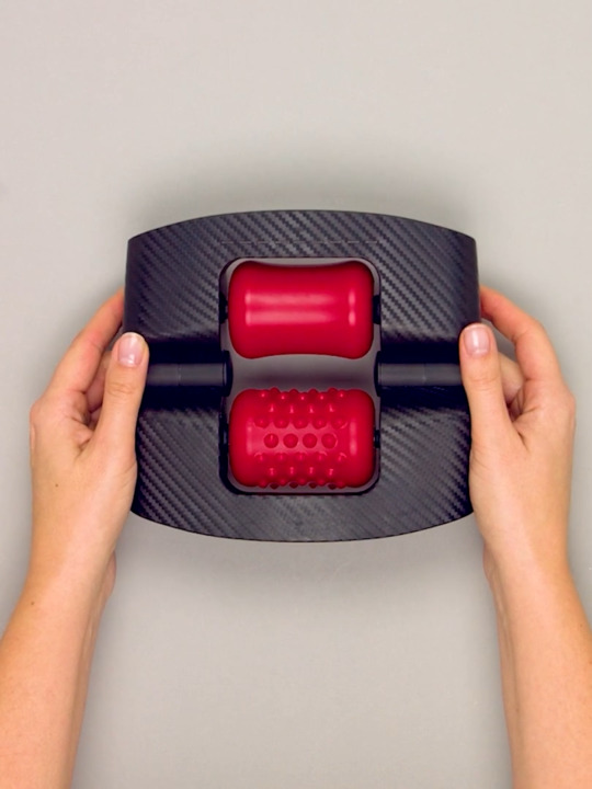 Tibbiy korik paytida ayol mushukining fotosurati