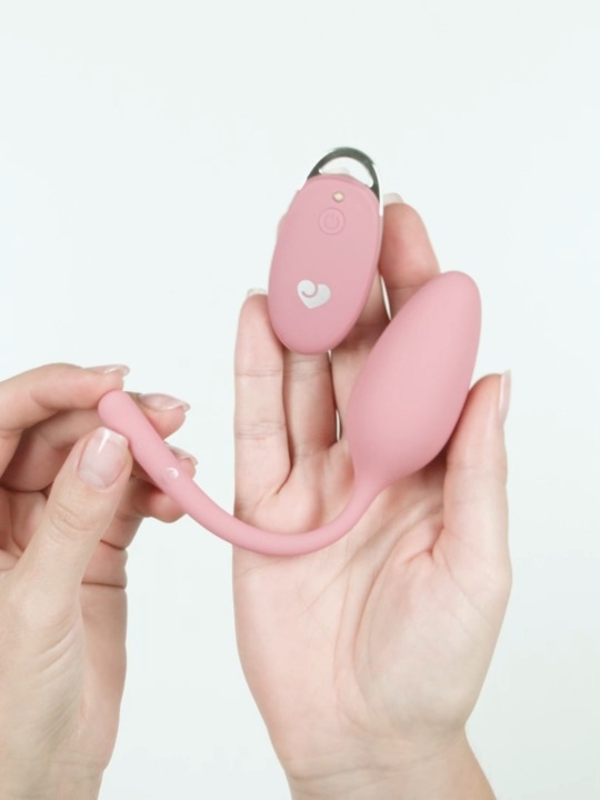Lovehoney mon ami Remote Control Vibrating Love Egg