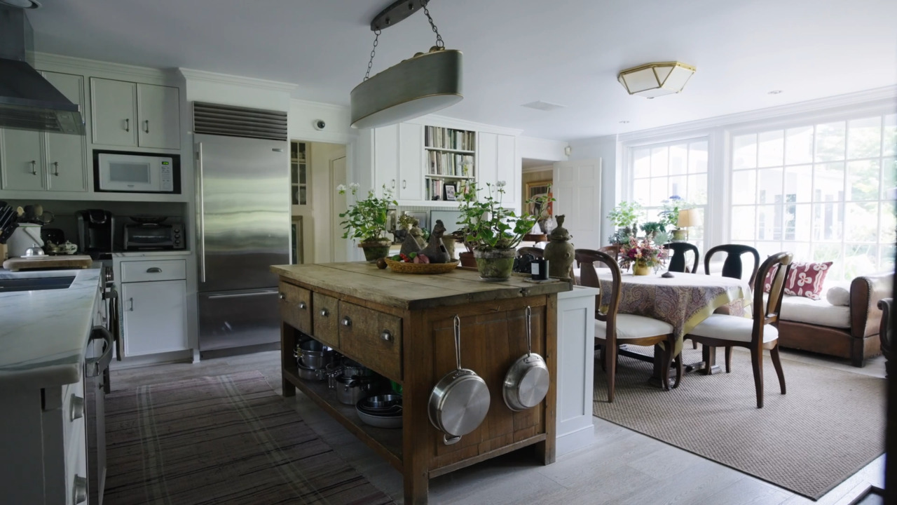 Falls Village - The kitchen