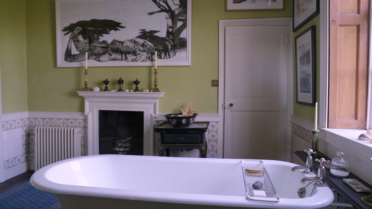 Colour in action - the green bathroom