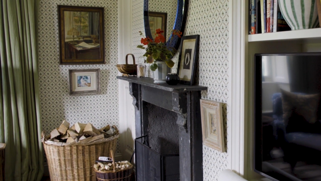 Wall finishes & coverings