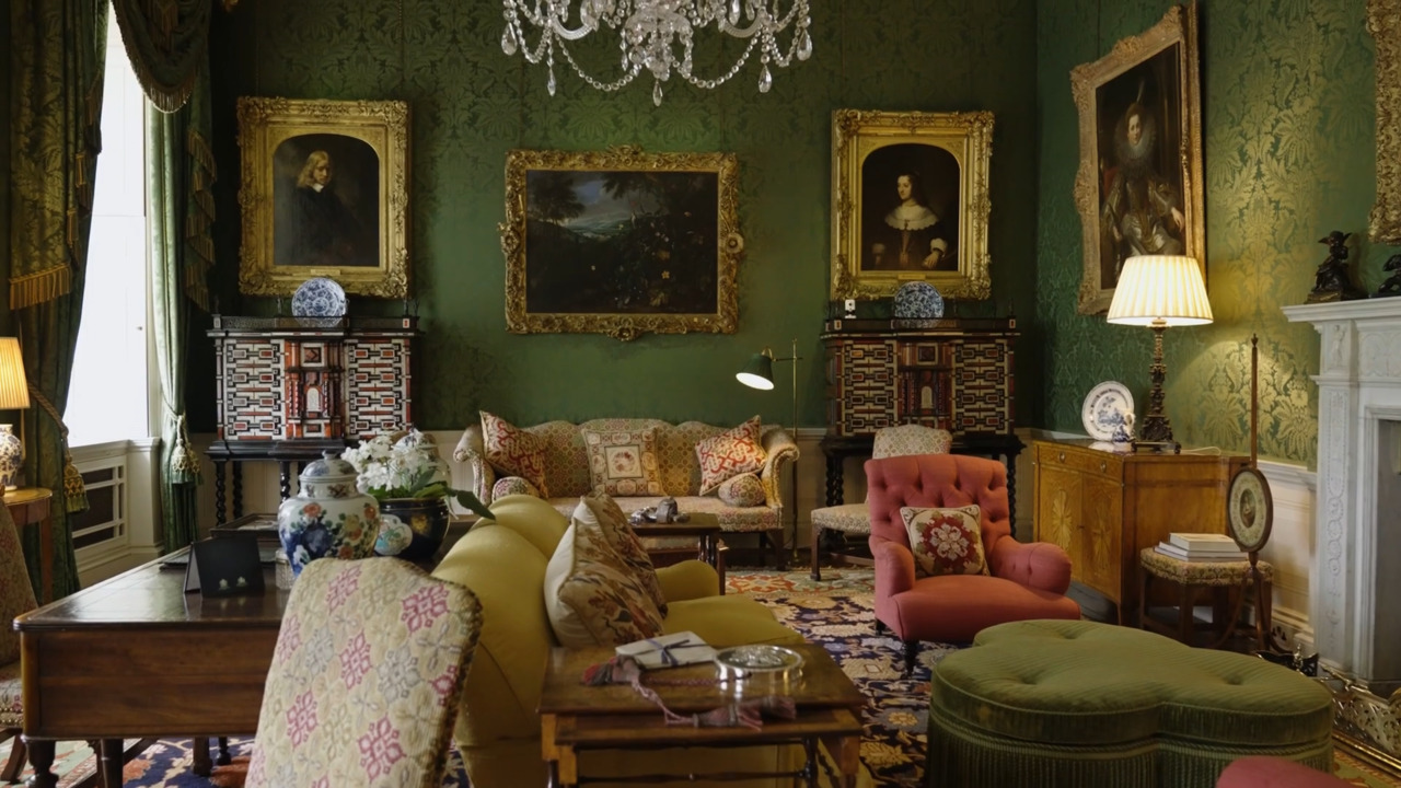 Pictures and paintings