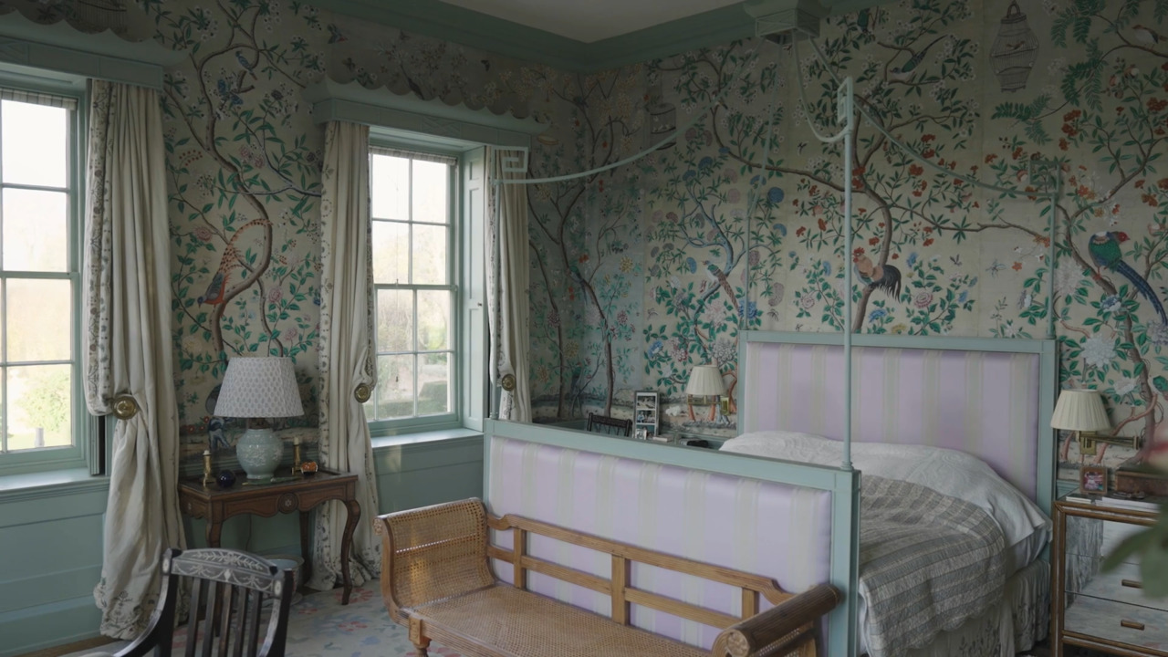 Colour in action - the primary bedroom