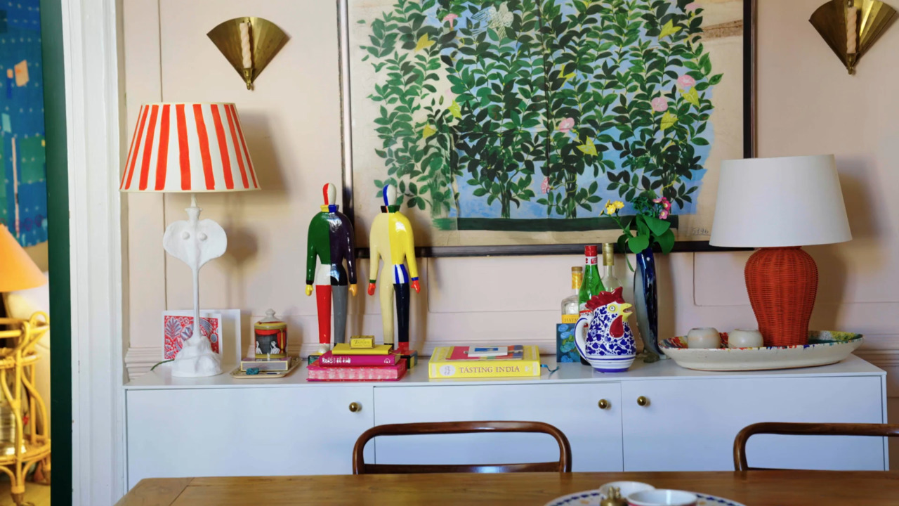 How to display your objects: Arranging a sideboard