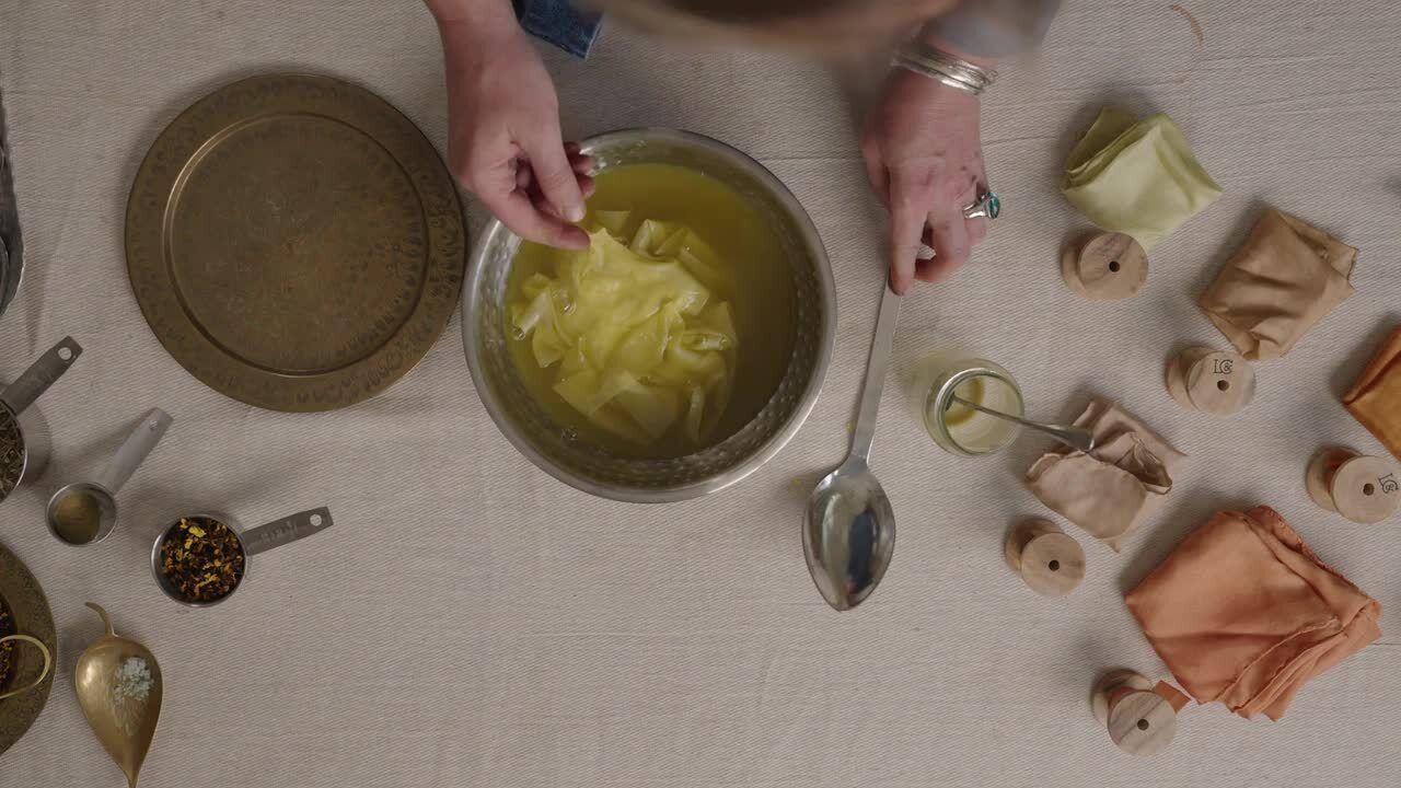 Dyeing the ribbons with weld