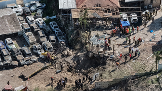 إصابات جراء سقوط صاروخ إيراني في بيت شيمش.. التفاصيل مع مدير مكتب الجزيرة