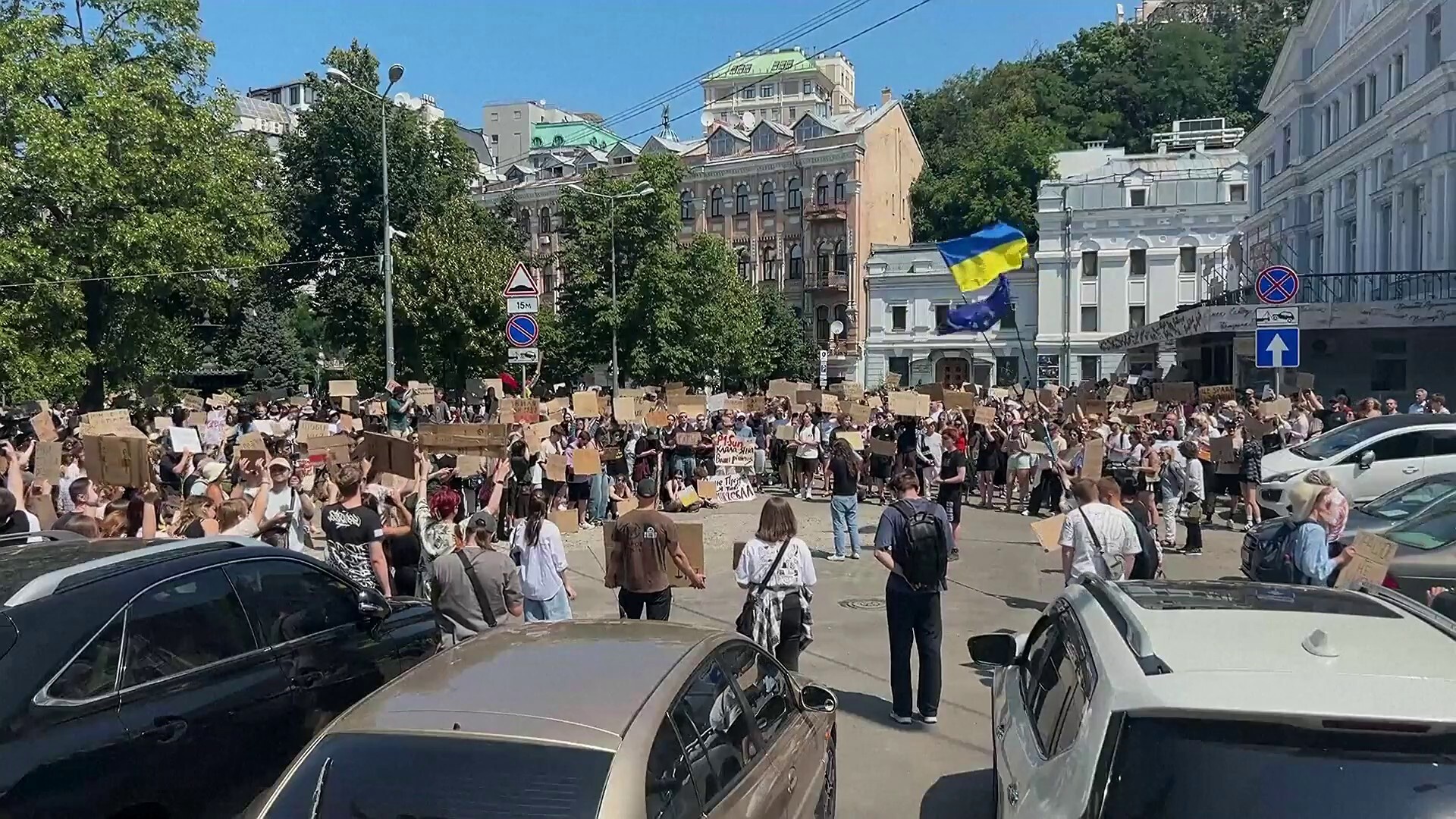 نقره لعرض الصورة في صفحة مستقلة