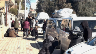 مئات النازحين من الرقة والحسكة يصلون القامشلي وسط ظروف إنسانية صعبة