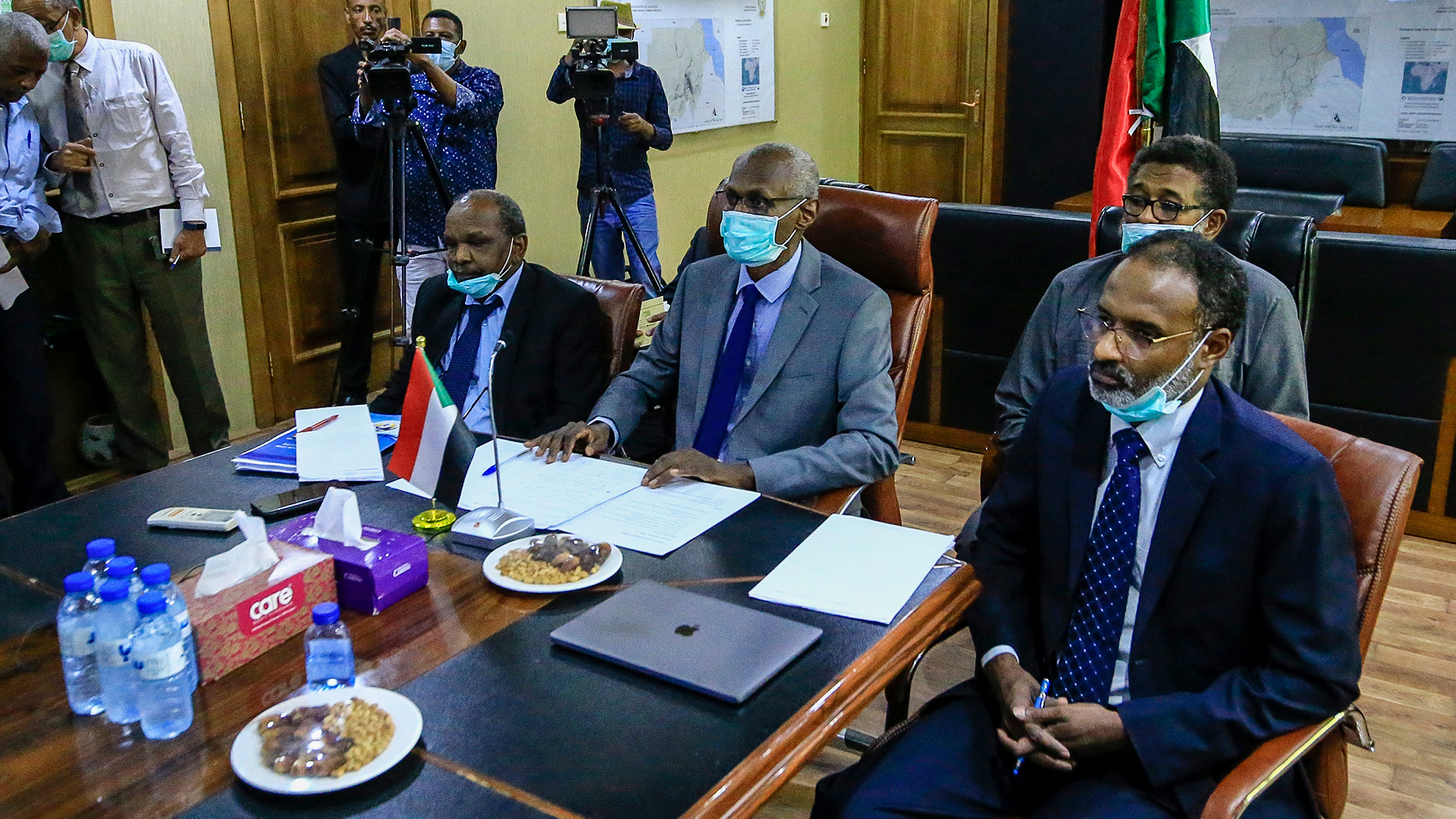 مصر والسودان وإثيوبيا تتفق على إعداد وثيقة "توافقية" جديدة لمفاوضات سد  النهضة