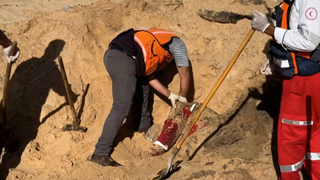 الهلال الأحمر الفلسطيني.. إسرائيل استهدفت طواقمنا الطبية عمدا