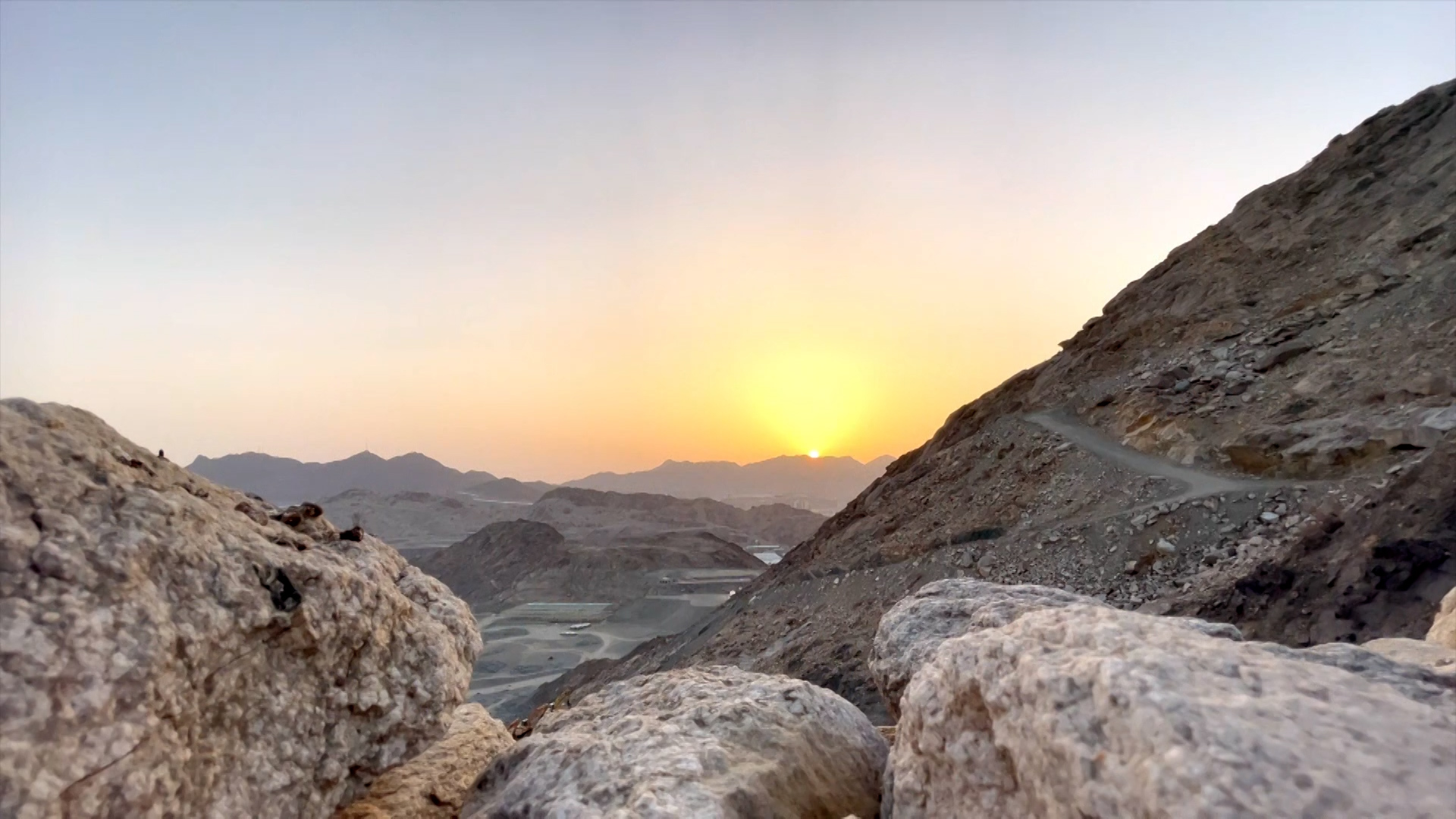 نقره لعرض الصورة في صفحة مستقلة