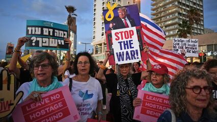 Protests in Tel Aviv as Trump, Netanyahu hold talks at the White House on Gaza ceasefire