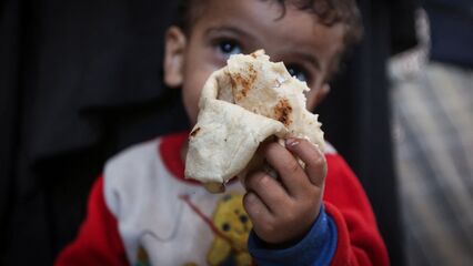 Fresh bread returns to Gaza after months of aid blockade, but famine risk remains