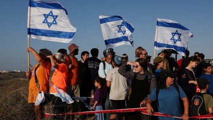 Israeli settlers at Gaza border calling for settlements