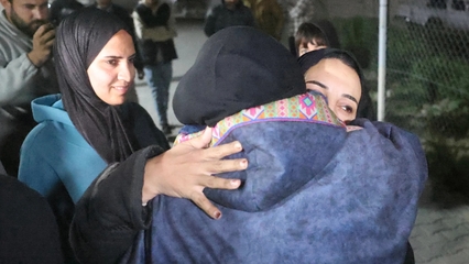 Returning Palestinians mistreated: Israeli forces interrogate and blindfold women
