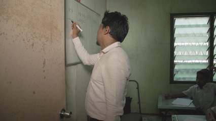 Rohingya teacher runs a school for refugee children in Malaysia