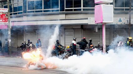 Police use tear gas as crowds call for Ruto to quit