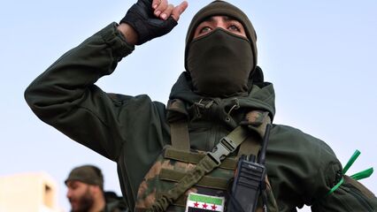 Syrian army collapse driven by economic woes, sanctions, and attacks: Analysis