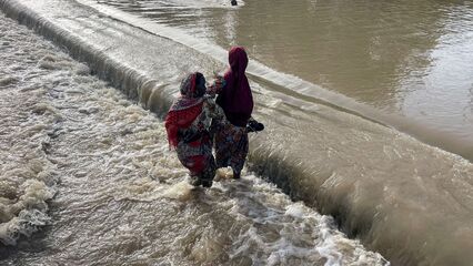 Nigeria flash floods kill over 120 in Mokwa, many still missing
