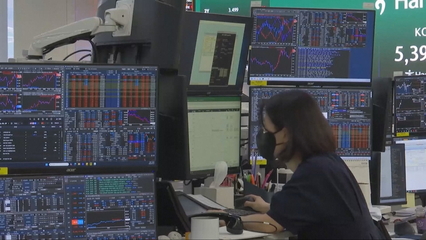 US-Israel war on Iran triggers market volatility: Initial rally fades after oil prices climb again