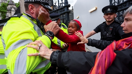 London protesters demand ‘Welfare not Warfare’ amid military spending rise
