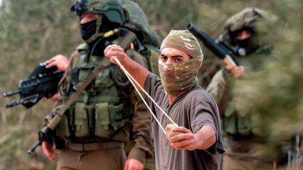 Israeli settlers brutally attack Palestinians, activists, and journalists in West Bank