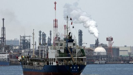 US revokes Iran's oil sales waiver after attacks on tankers in Strait of Hormuz