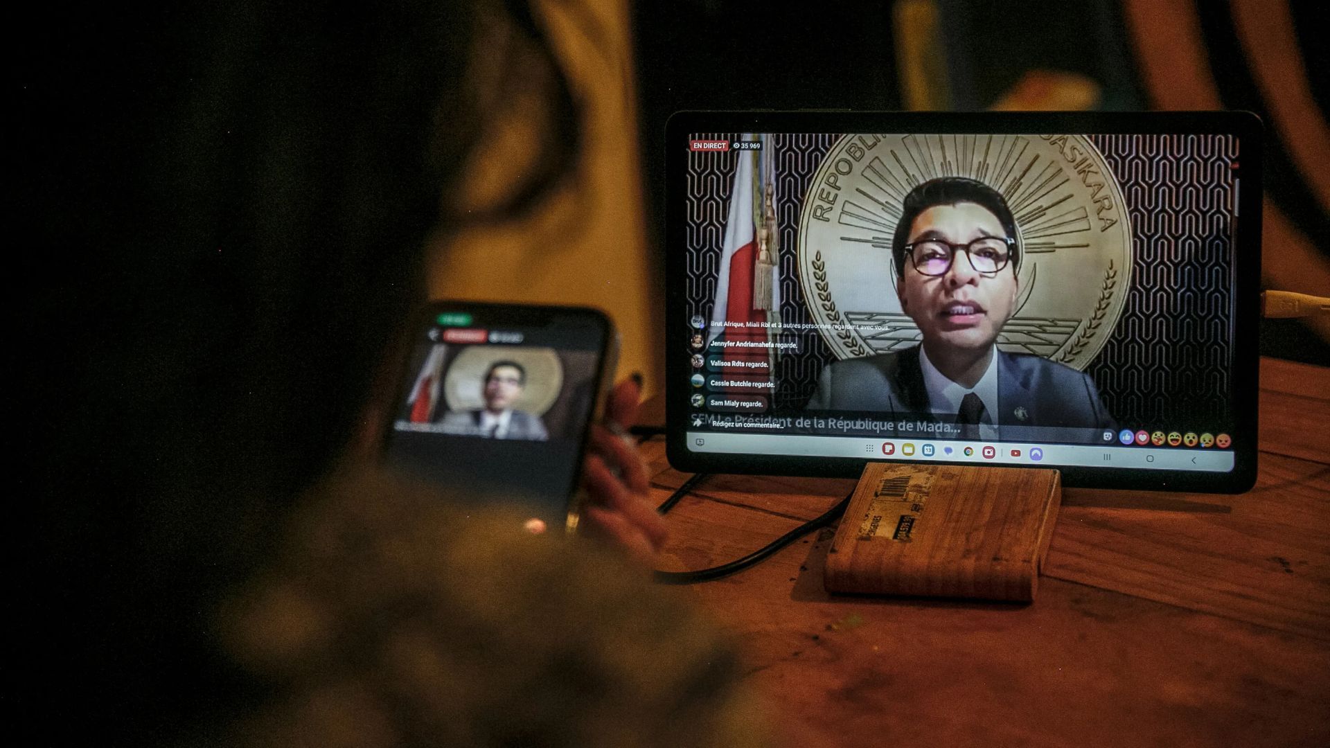 Search in sidebar query