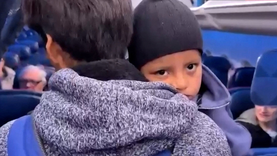 5-year-old Liam Ramos and father released from immigration detention