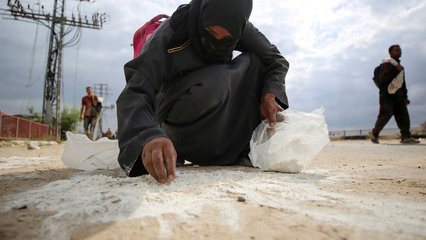Palestinians face severe hunger as aid remains restricted by Israel in Gaza
