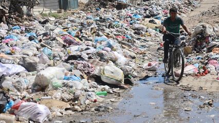 Gaza garbage crisis: Diseases spreading rapidly as waste disposal infrastructure collapses