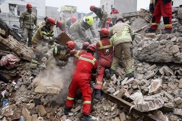 El coste humano de la guerra aumenta en Irán: 1.300 personas muertas y millones desplazadas