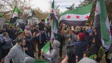 Syrians gathering at Lebanon-Syria border, seeking to return home