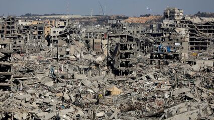 Gaza's mountains of rubble: Lack of equipment slows recovery
