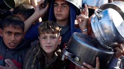Britain pledges more aid for Gaza ahead of Cairo summit
