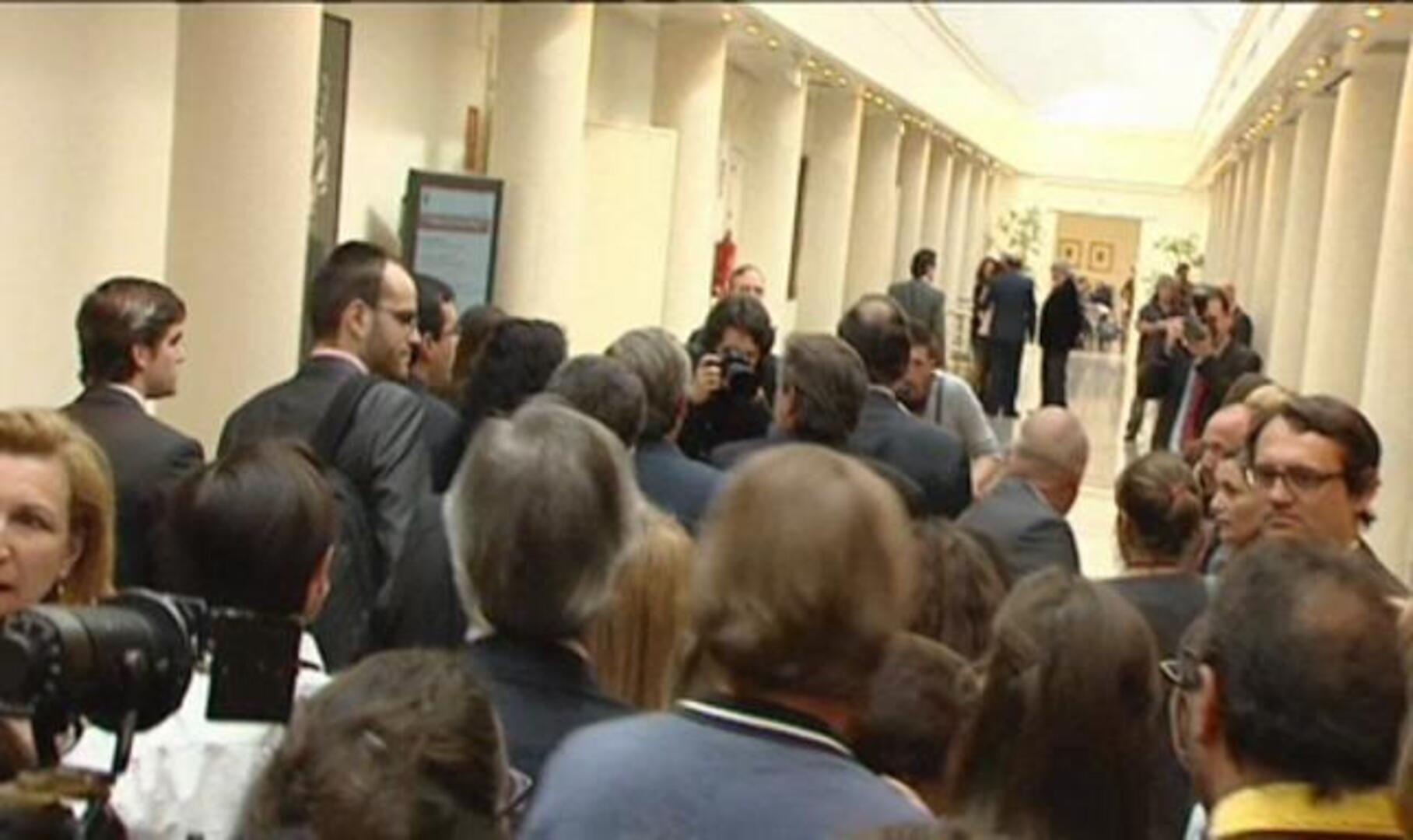 Rajoy defiende su reforma laboral y le dice al PSOE que con ellos «es difícil hablar»