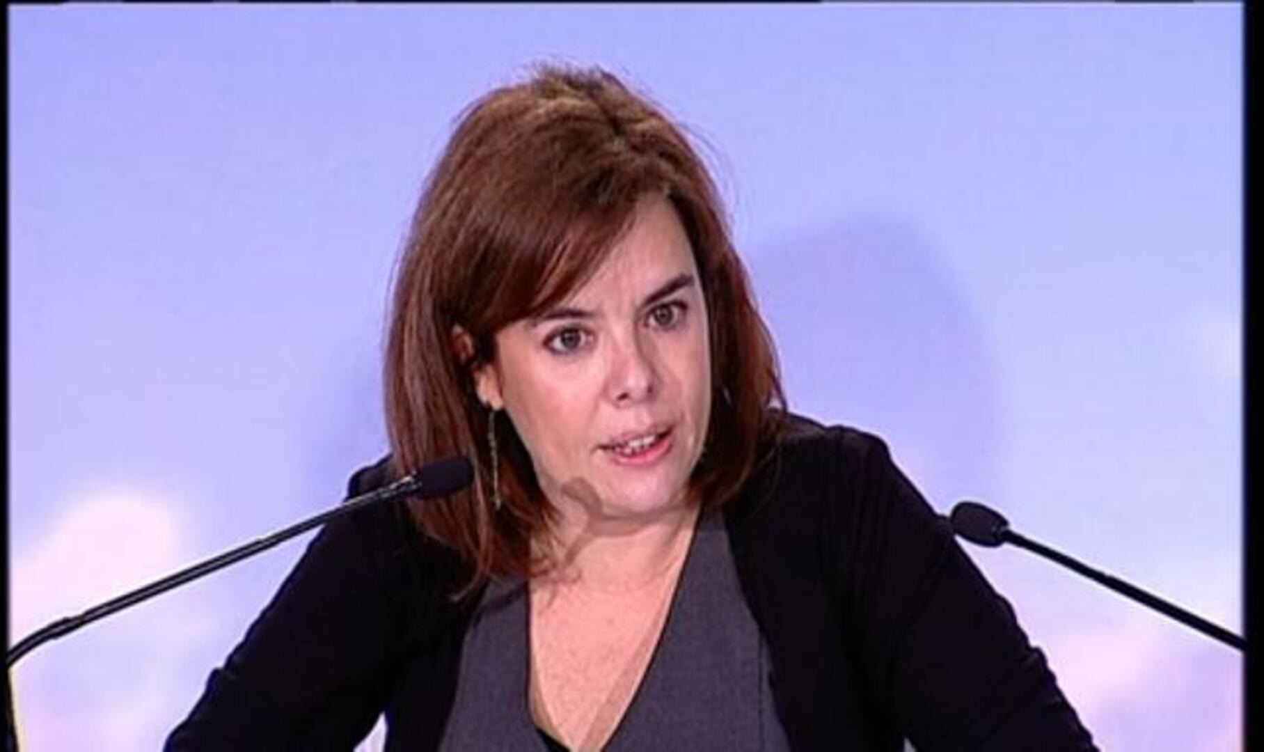 Sáenz de Santamaría: «El que defrauda está robando al resto de los españoles»