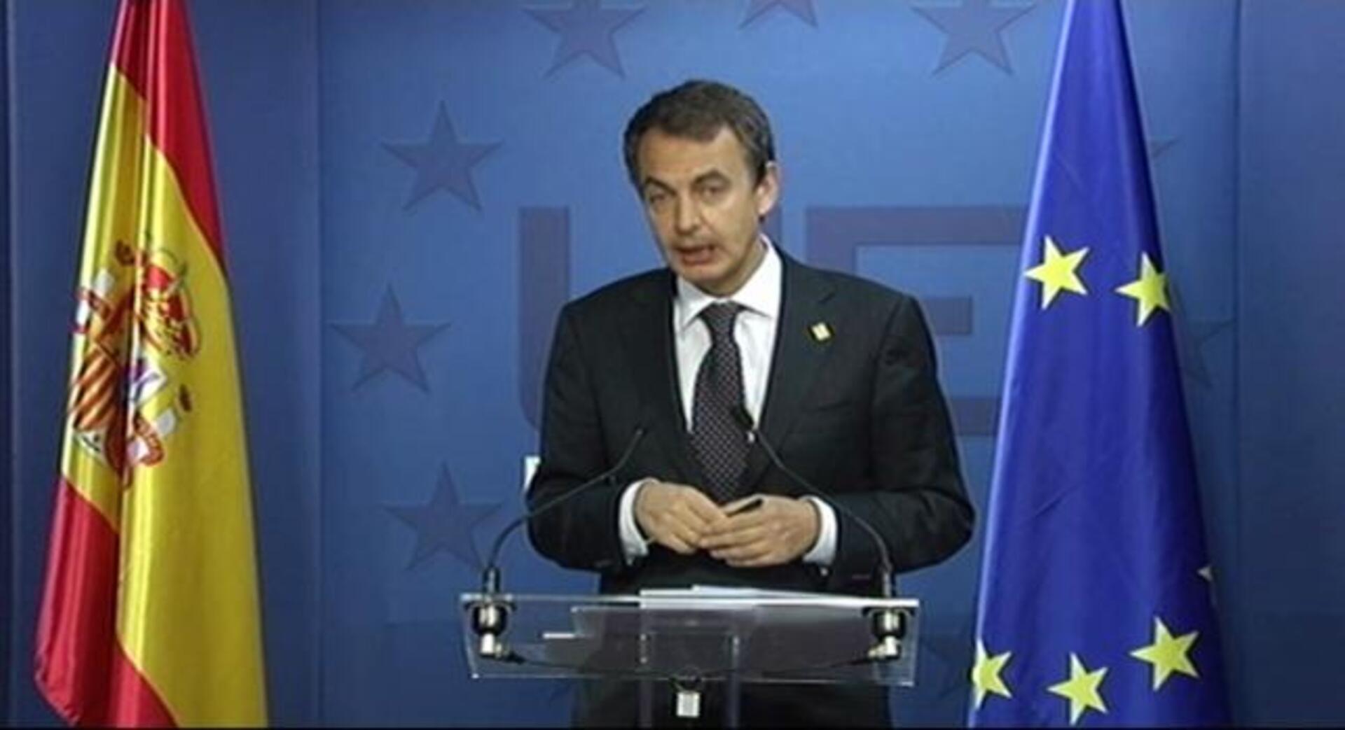 Zapatero mantiene su compromiso de elevar la edad de jubilación a los 67 años