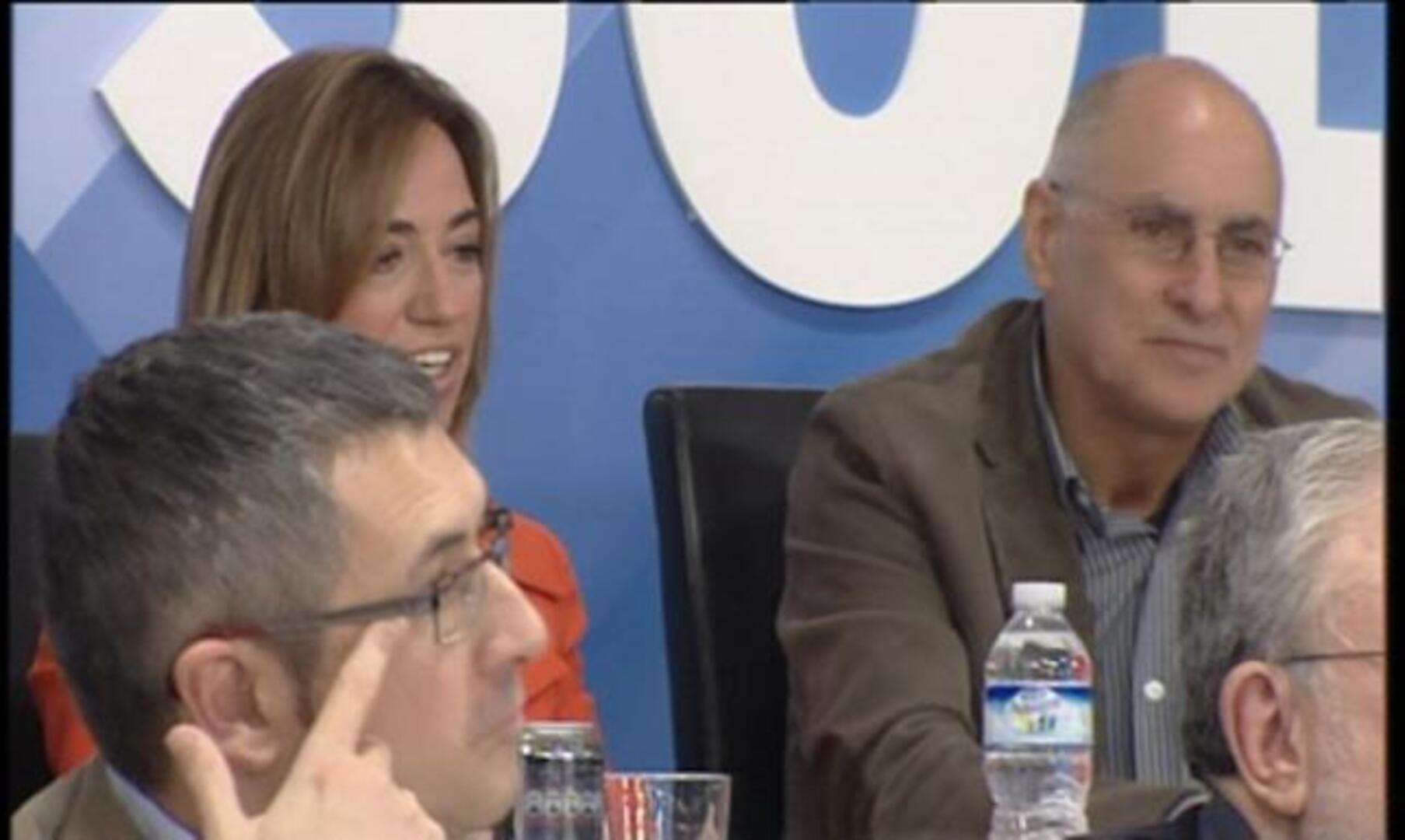 Zapatero pide «autocrítica» pero reivindica el «orgullo» del PSOE por «los servicios al país»