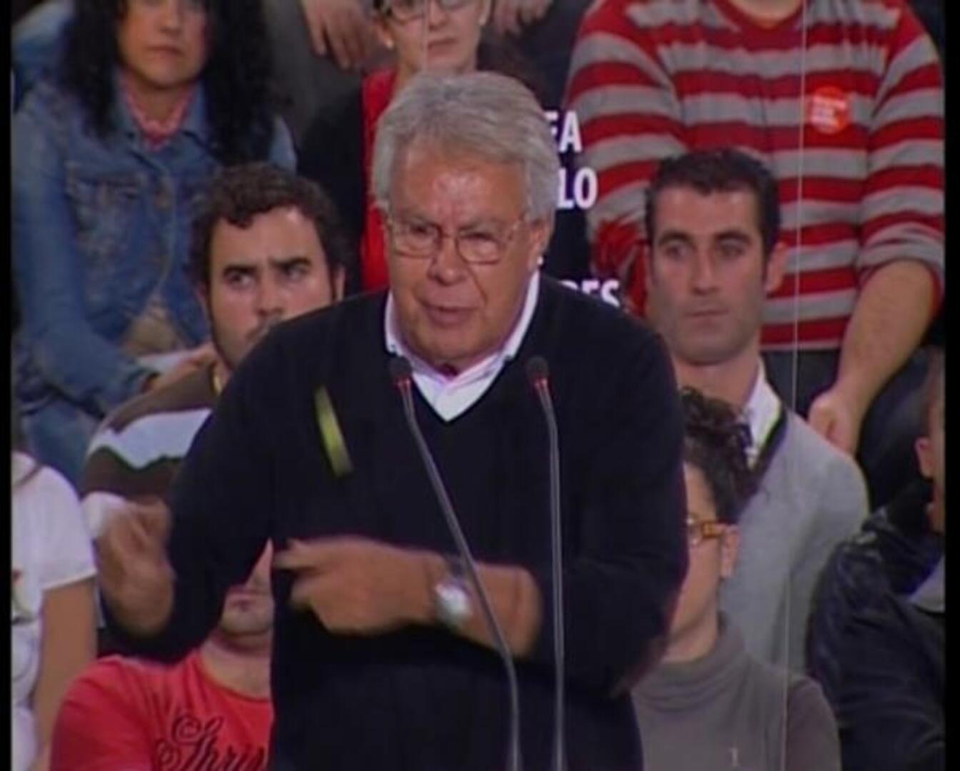 Felipe González: «Gracias a Zapatero no estamos en la situación de Grecia»